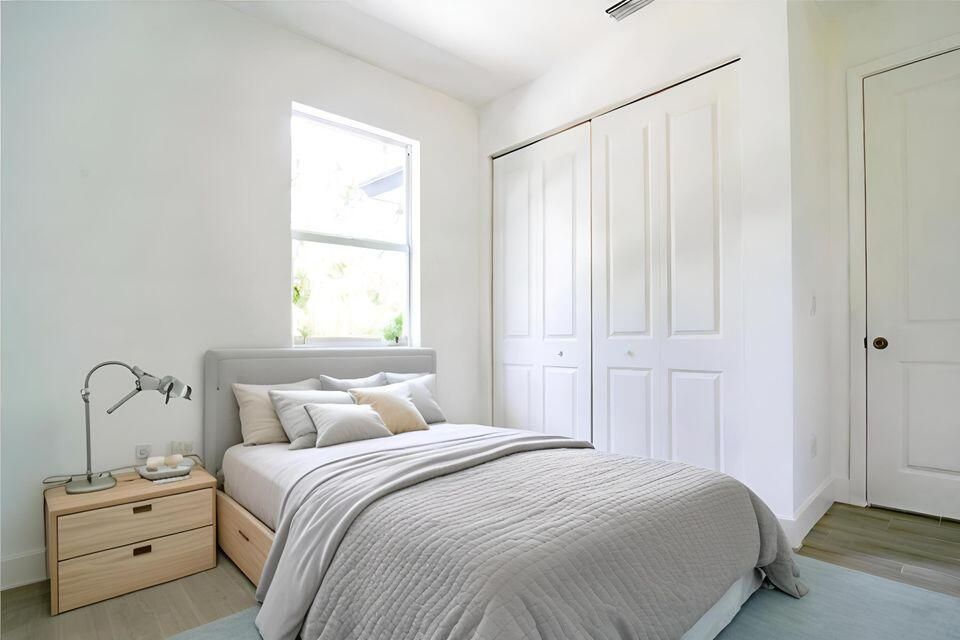 For Rent: $1,650 (3 beds, 2 baths, 1047 Square Feet)