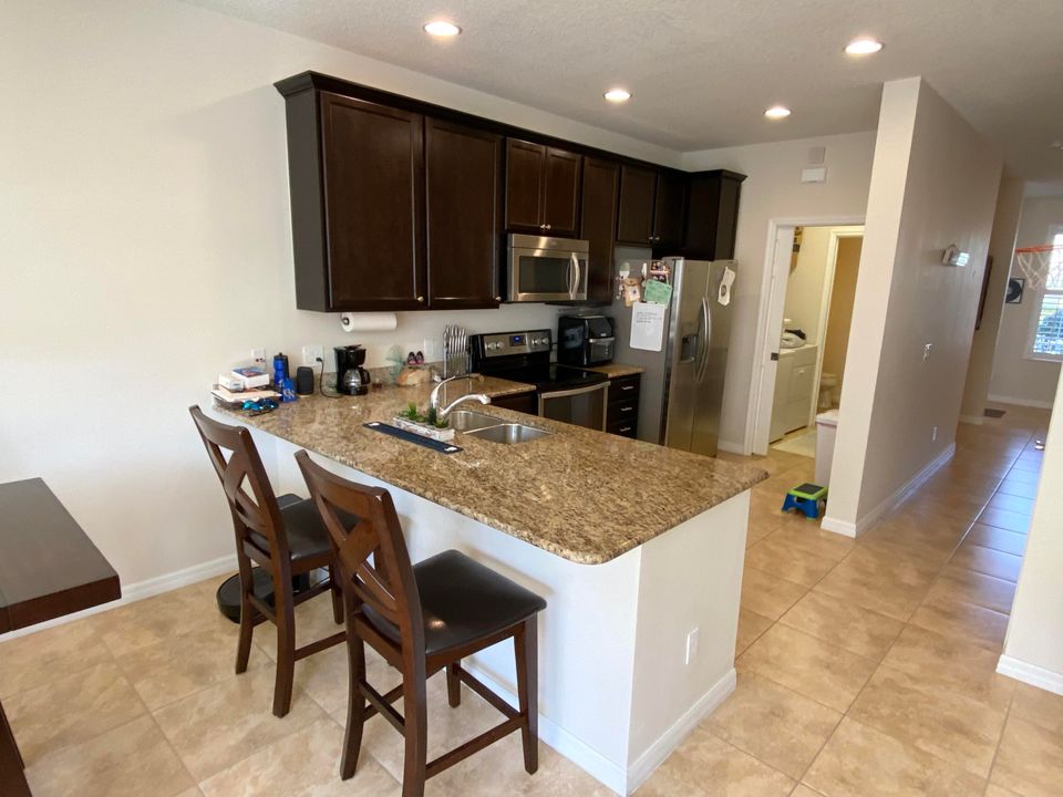 For Rent: $4,300 (3 beds, 2 baths, 1890 Square Feet)