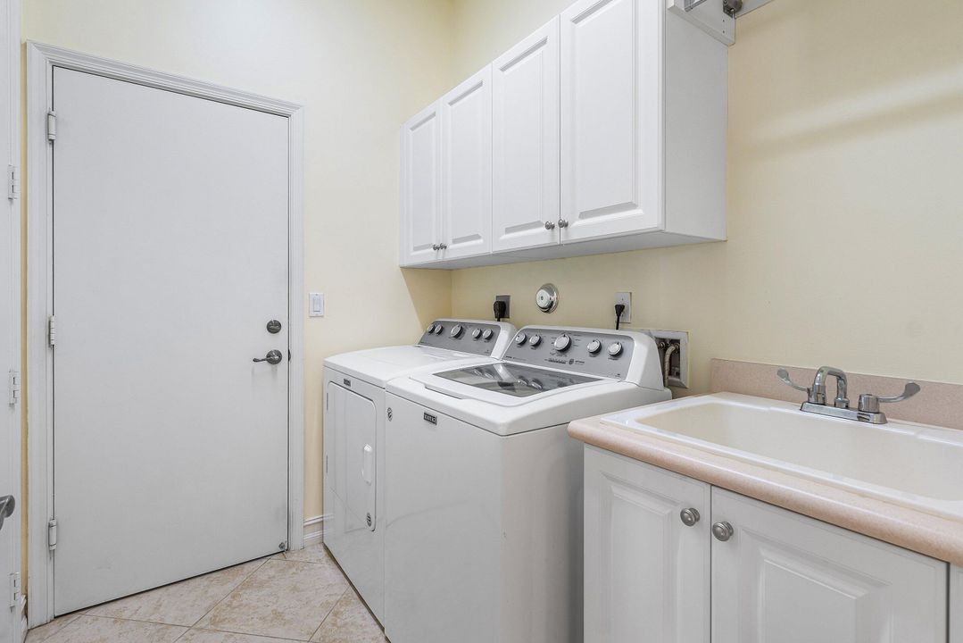 В аренду: $6,500 (3 спален, 2 ванн, 1782 Квадратных фут)