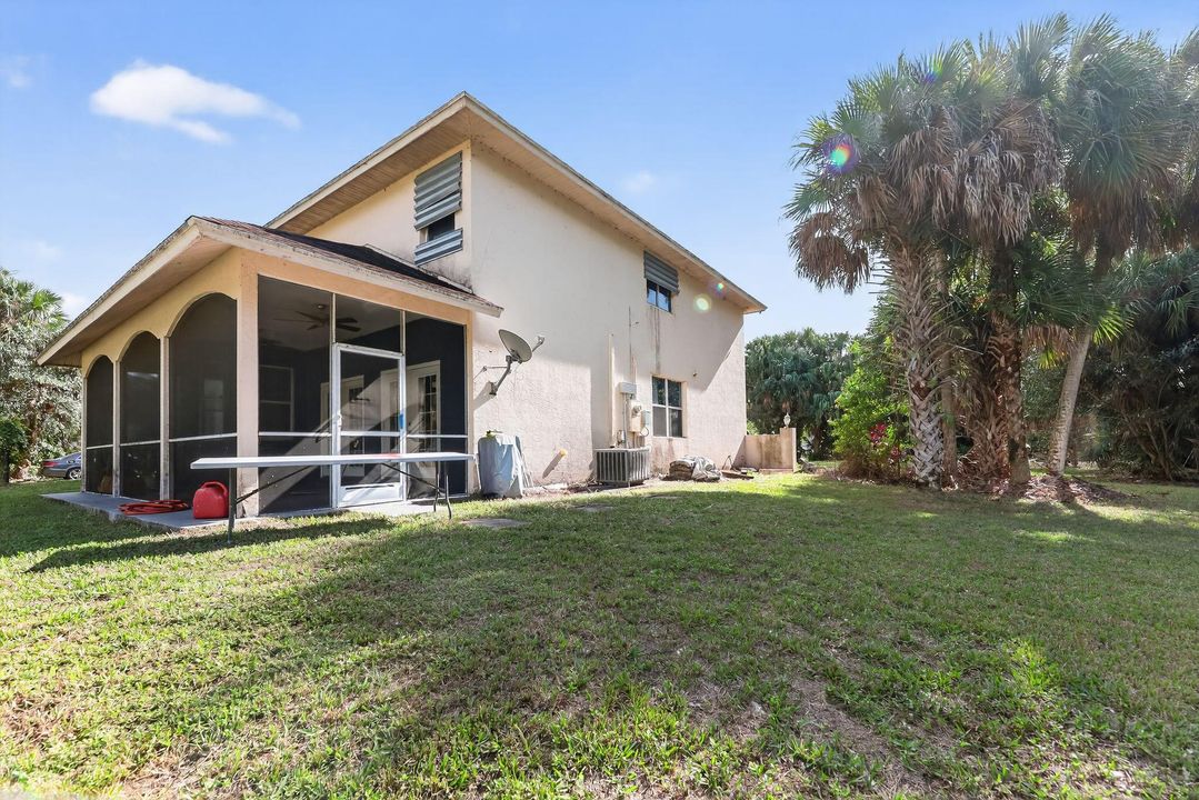 На продажу: $1,000,000 (6 спален, 3 ванн, 3526 Квадратных фут)