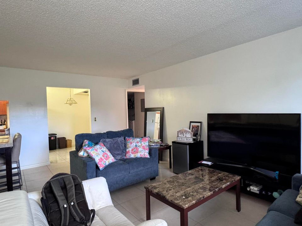 En Renta: $2,100 (2 camas, 2 baños, 1111 Pies cuadrados)