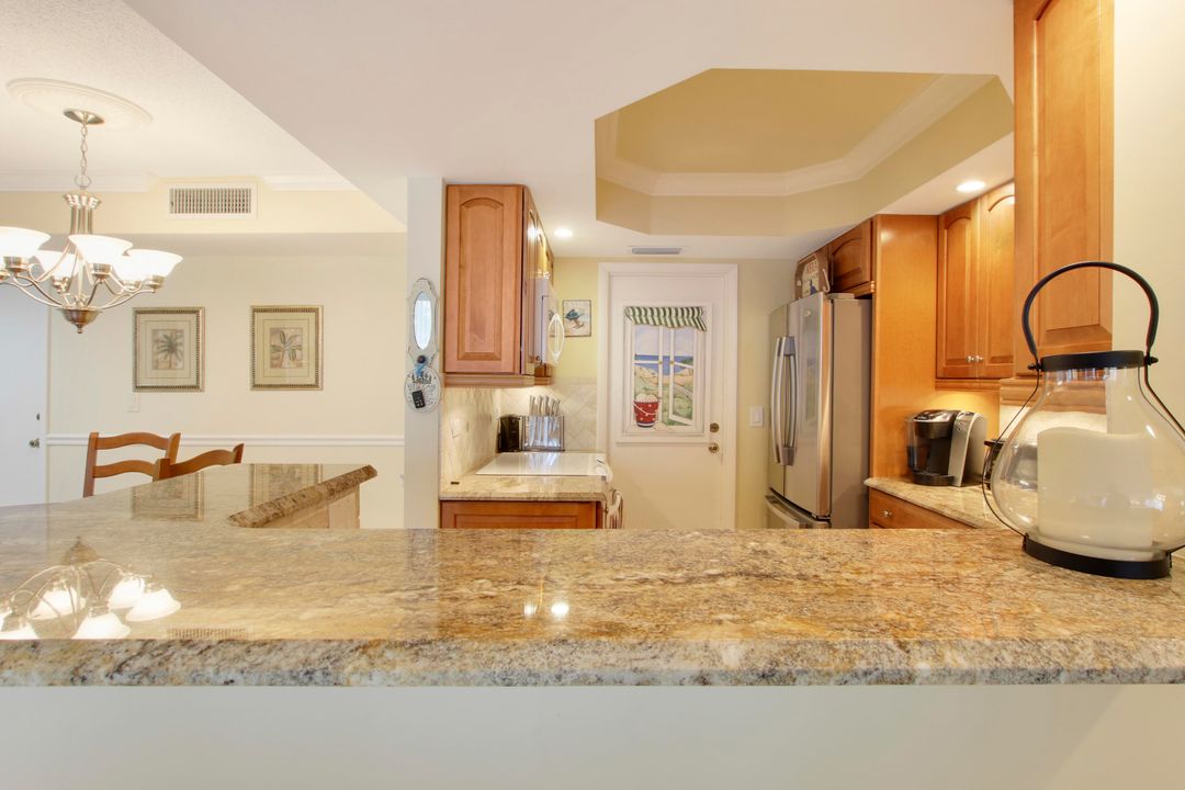 For Rent: $4,000 (2 beds, 2 baths, 1247 Square Feet)