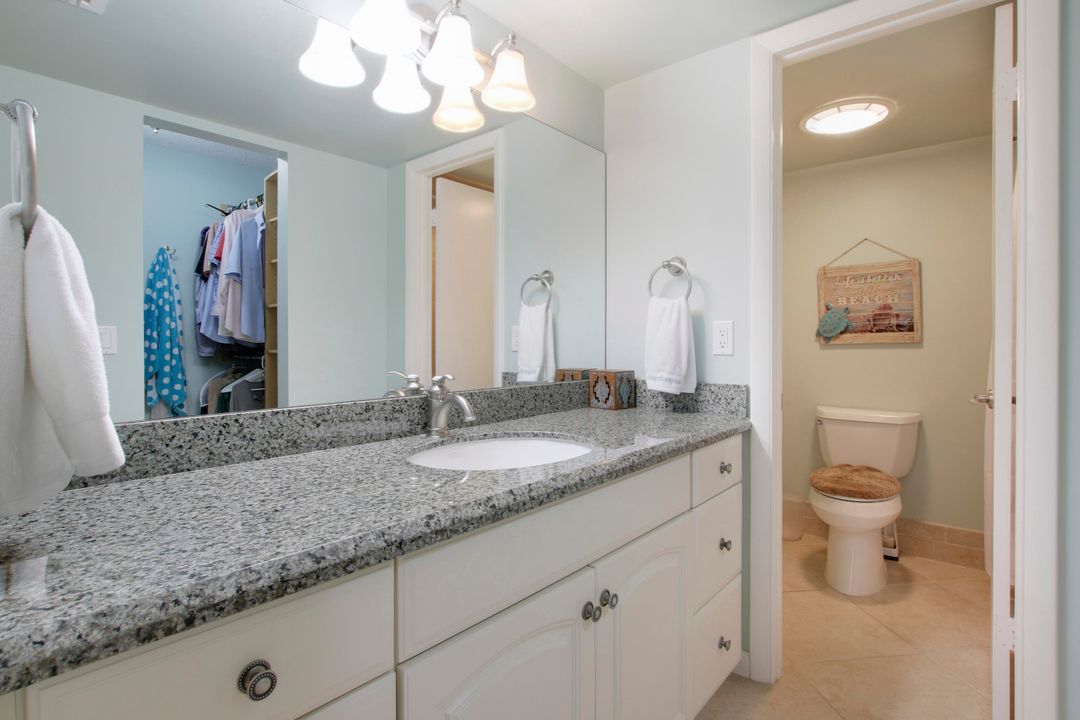 For Rent: $4,000 (2 beds, 2 baths, 1247 Square Feet)