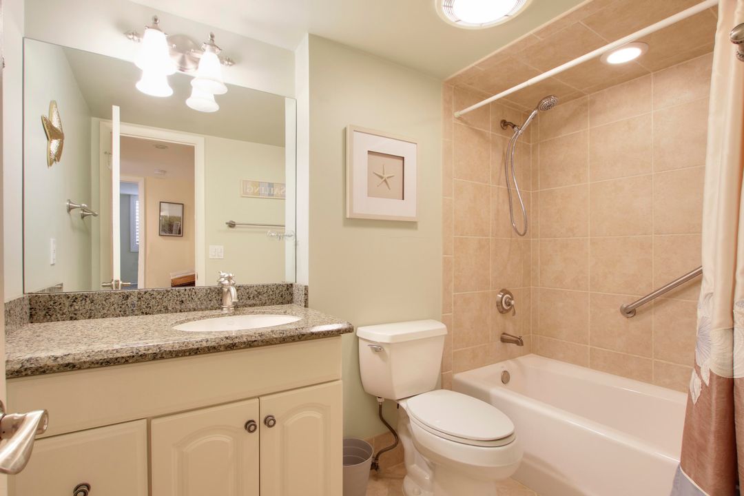 For Rent: $4,000 (2 beds, 2 baths, 1247 Square Feet)