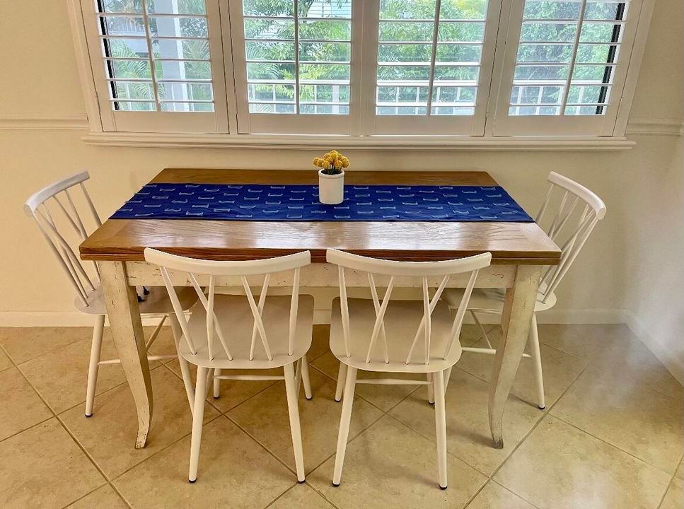 For Rent: $8,850 (2 beds, 2 baths, 975 Square Feet)