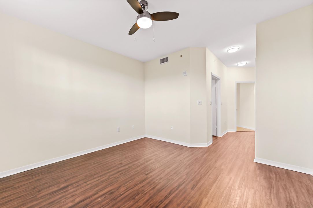 For Rent: $2,500 (2 beds, 2 baths, 1079 Square Feet)