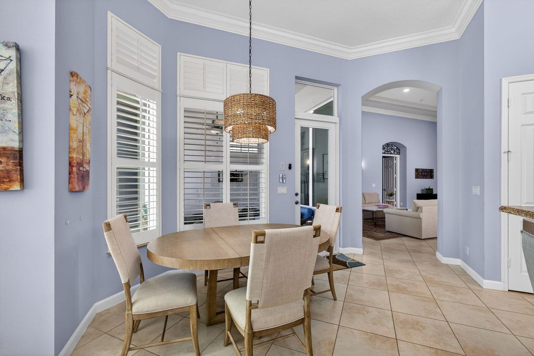 For Sale: $2,899,000 (5 beds, 5 baths, 4085 Square Feet)