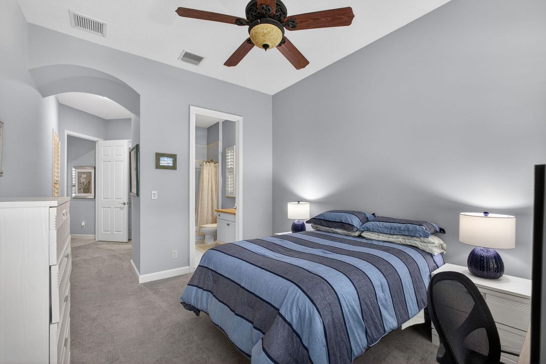 For Sale: $2,899,000 (5 beds, 5 baths, 4085 Square Feet)