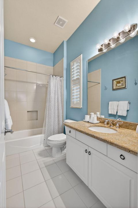 For Sale: $2,899,000 (5 beds, 5 baths, 4085 Square Feet)