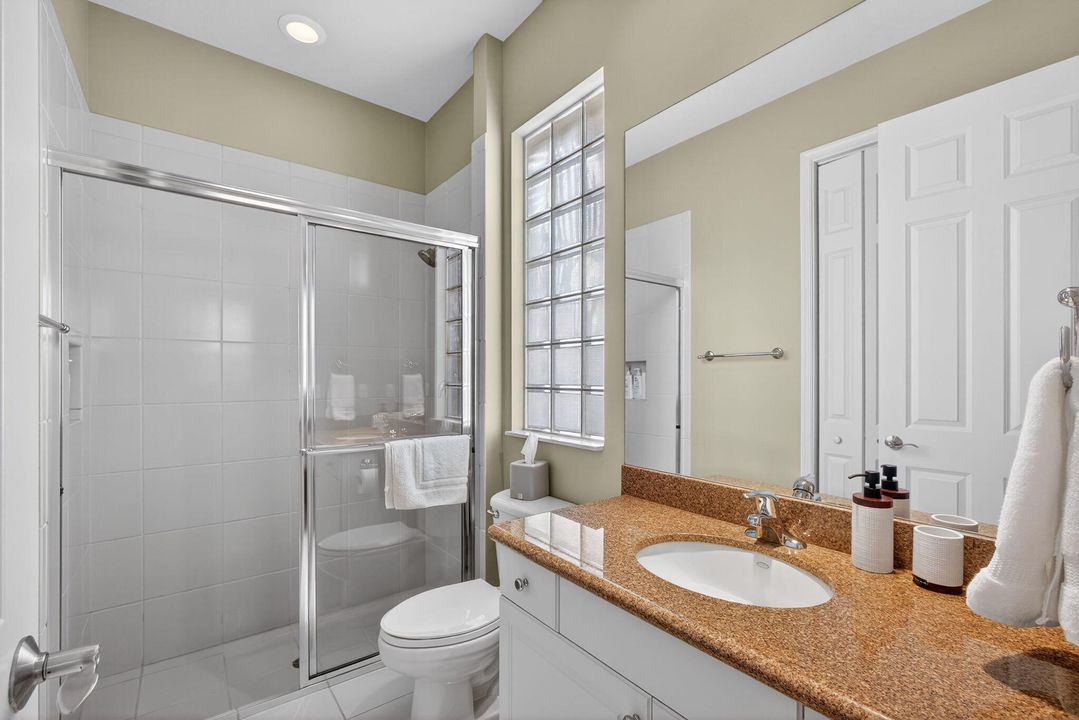 For Sale: $2,899,000 (5 beds, 5 baths, 4085 Square Feet)