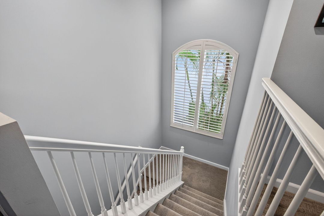 For Sale: $2,899,000 (5 beds, 5 baths, 4085 Square Feet)