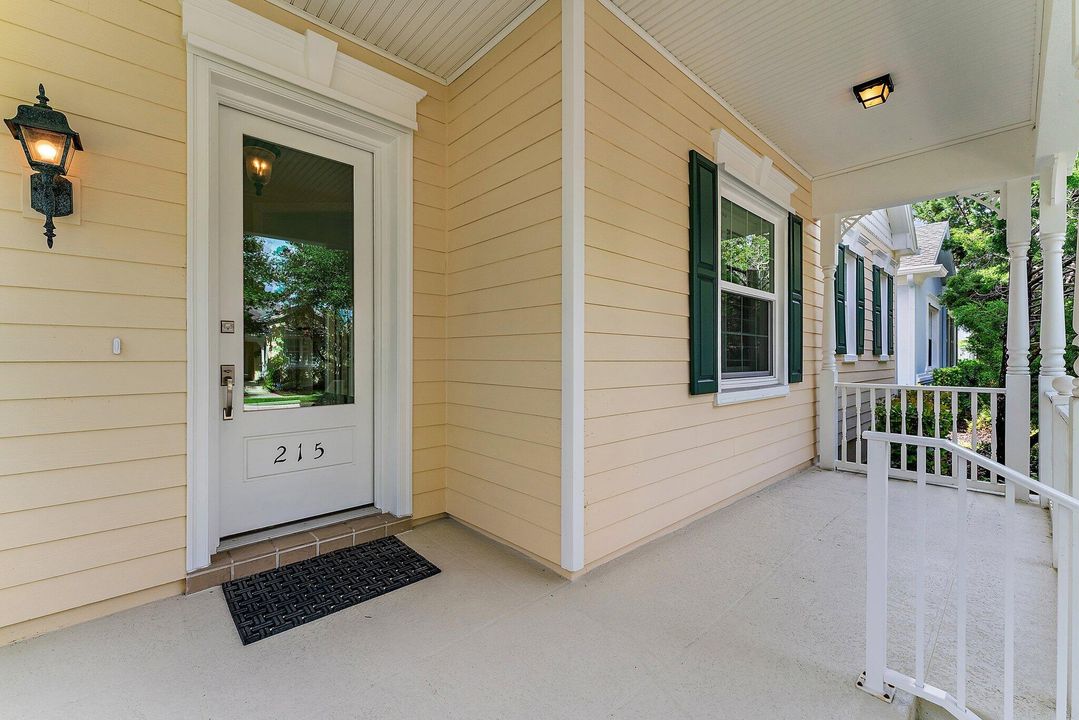 En Venta: $900,000 (3 camas, 2 baños, 2008 Pies cuadrados)