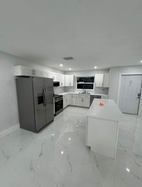 En Renta: $2,500 (3 camas, 2 baños, 1698 Pies cuadrados)