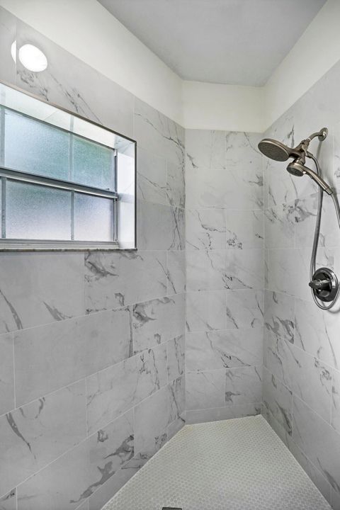 For Rent: $2,800 (2 beds, 2 baths, 1090 Square Feet)