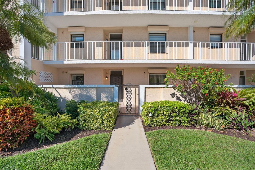 出租: $2,800 (2 贝兹, 2 浴室, 1520 平方英尺)