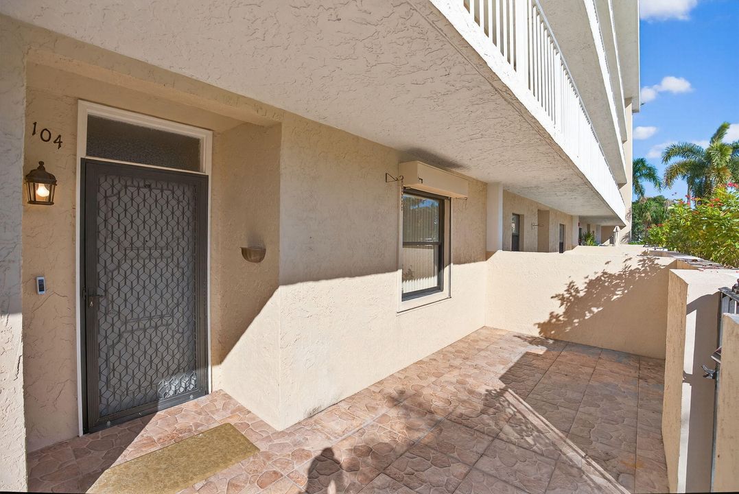 出租: $2,800 (2 贝兹, 2 浴室, 1520 平方英尺)