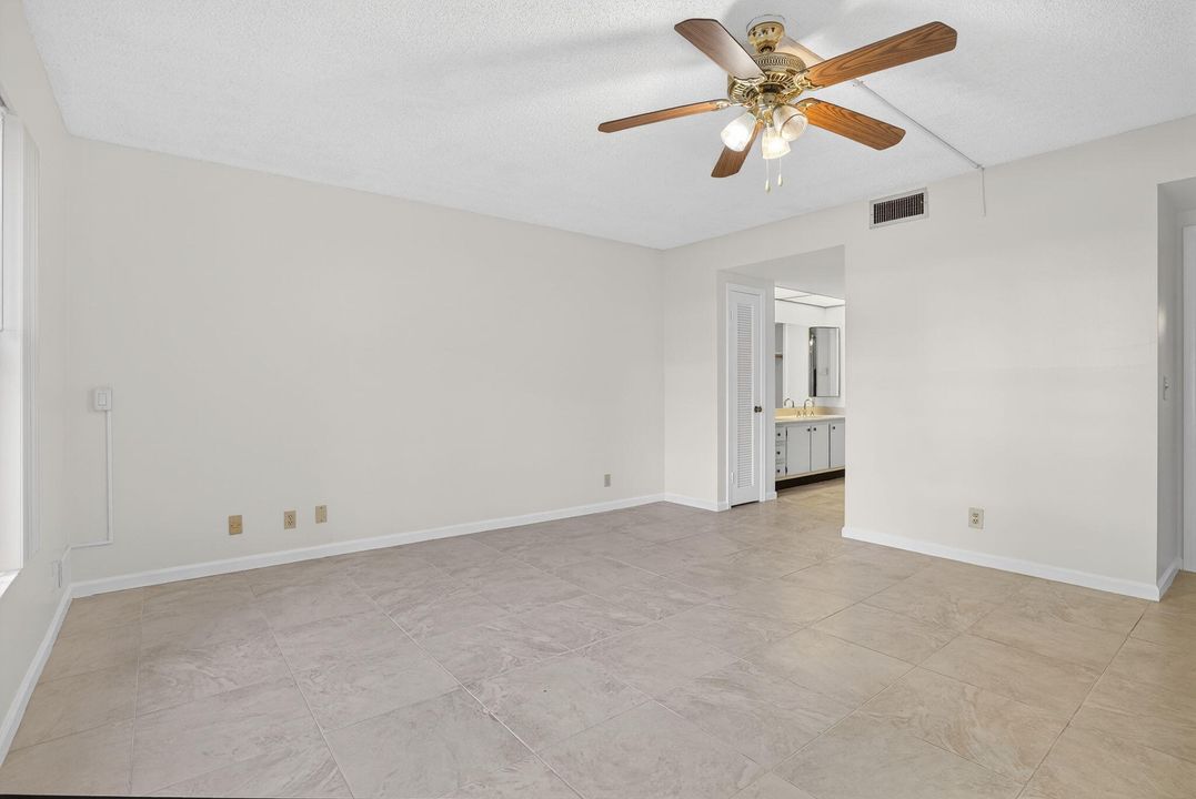 出租: $2,800 (2 贝兹, 2 浴室, 1520 平方英尺)