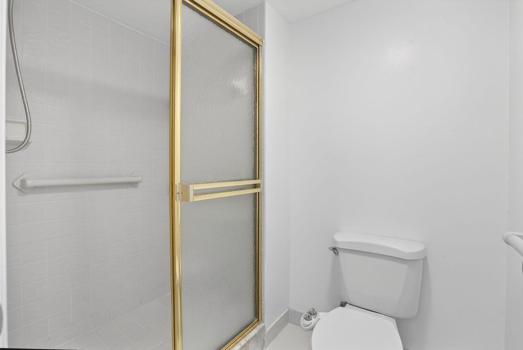 出租: $2,800 (2 贝兹, 2 浴室, 1520 平方英尺)