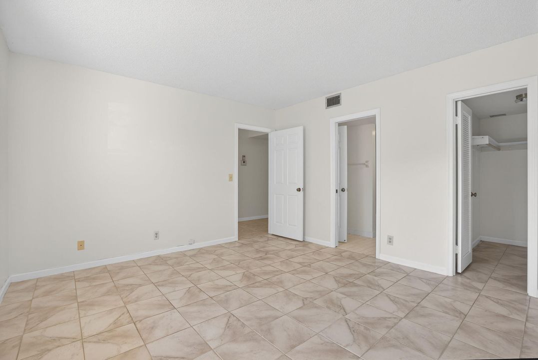 出租: $2,800 (2 贝兹, 2 浴室, 1520 平方英尺)