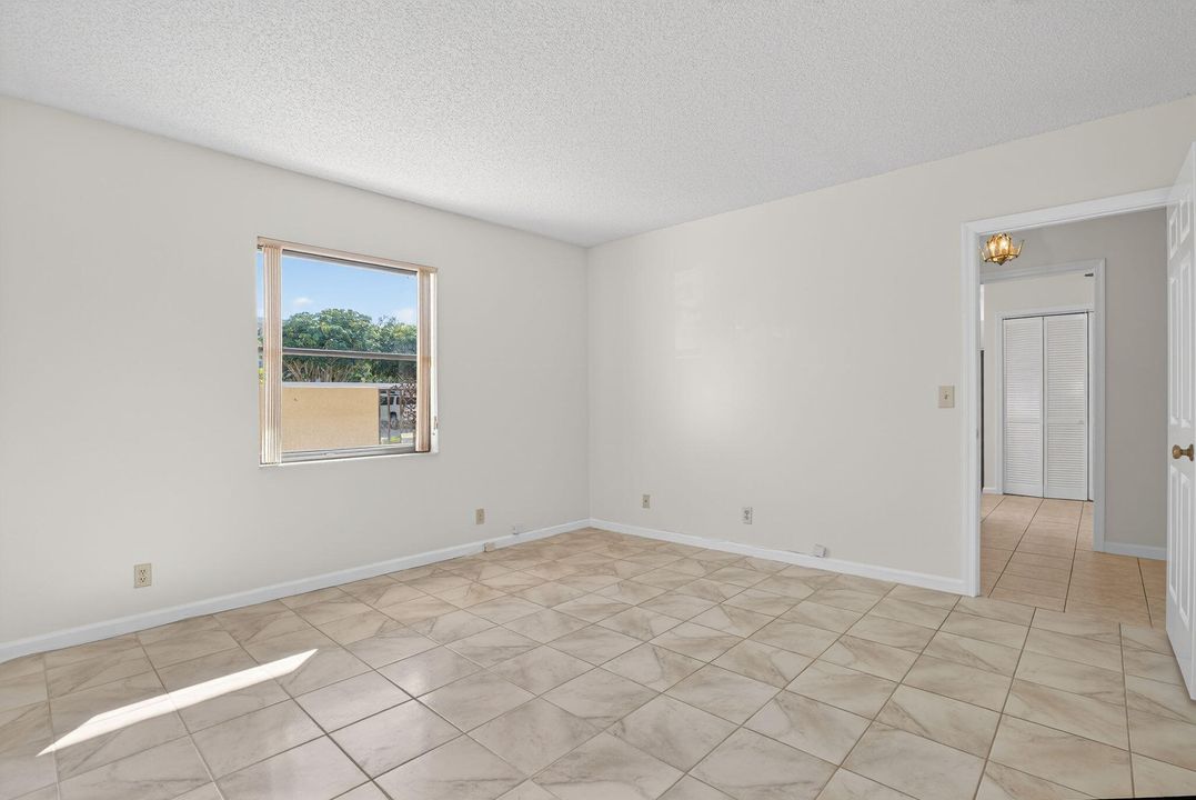 出租: $2,800 (2 贝兹, 2 浴室, 1520 平方英尺)