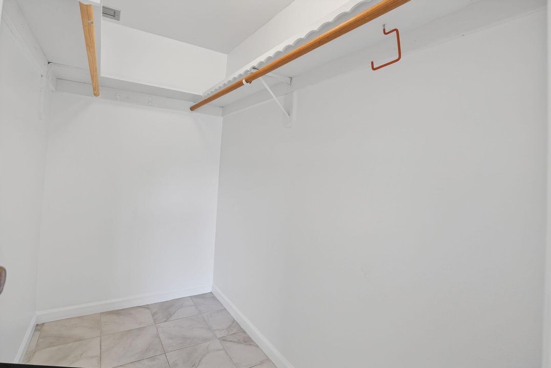 出租: $2,800 (2 贝兹, 2 浴室, 1520 平方英尺)