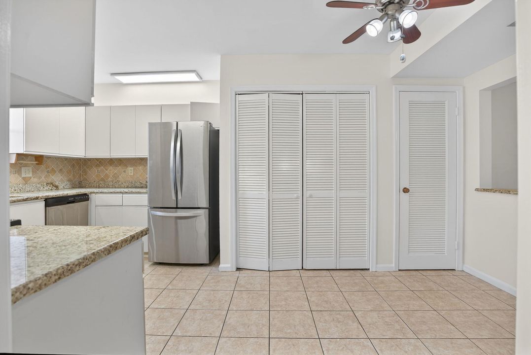 出租: $2,800 (2 贝兹, 2 浴室, 1520 平方英尺)