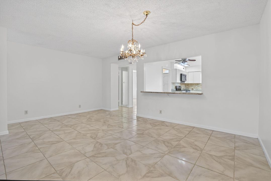 出租: $2,800 (2 贝兹, 2 浴室, 1520 平方英尺)