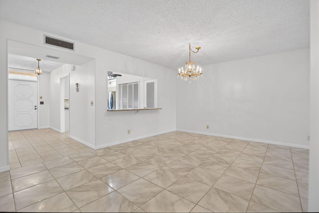 出租: $2,800 (2 贝兹, 2 浴室, 1520 平方英尺)