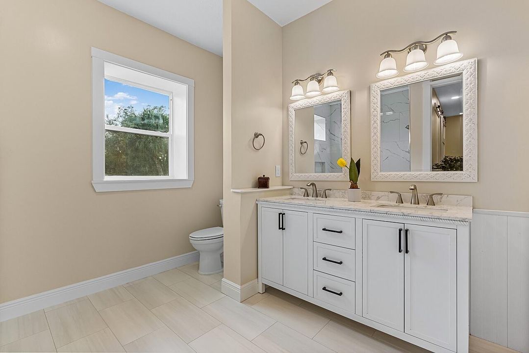 待售: $599,000 (3 贝兹, 2 浴室, 2400 平方英尺)