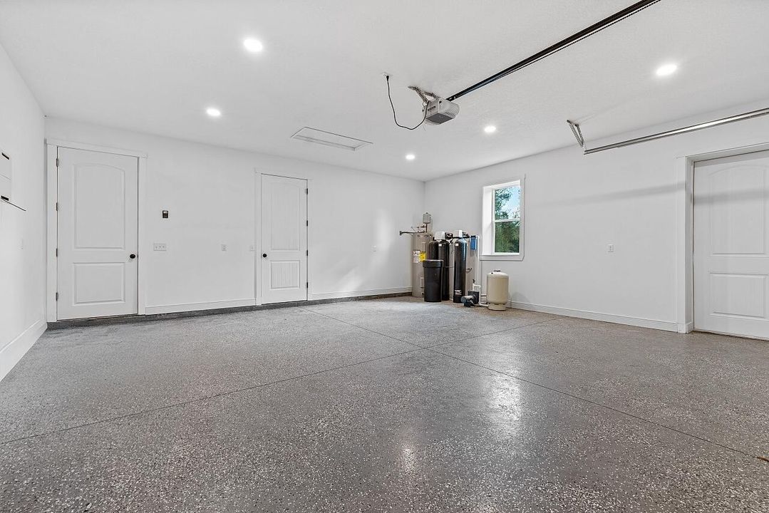 待售: $599,000 (3 贝兹, 2 浴室, 2400 平方英尺)