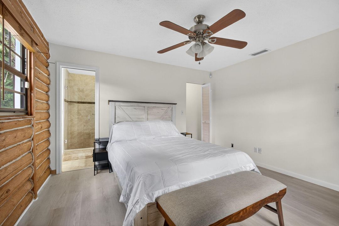 For Rent: $10,000 (4 beds, 2 baths, 1560 Square Feet)