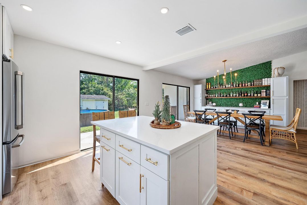 For Sale: $649,000 (3 beds, 2 baths, 1404 Square Feet)