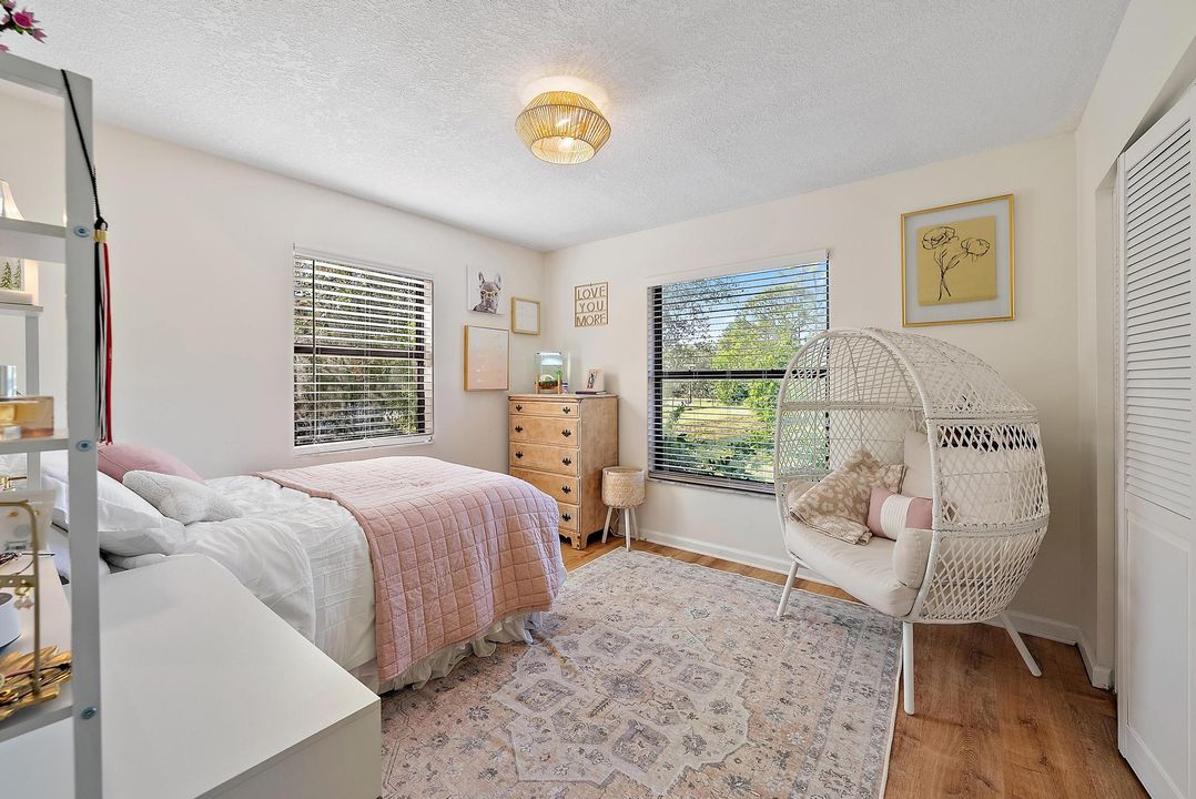 For Sale: $649,000 (3 beds, 2 baths, 1404 Square Feet)