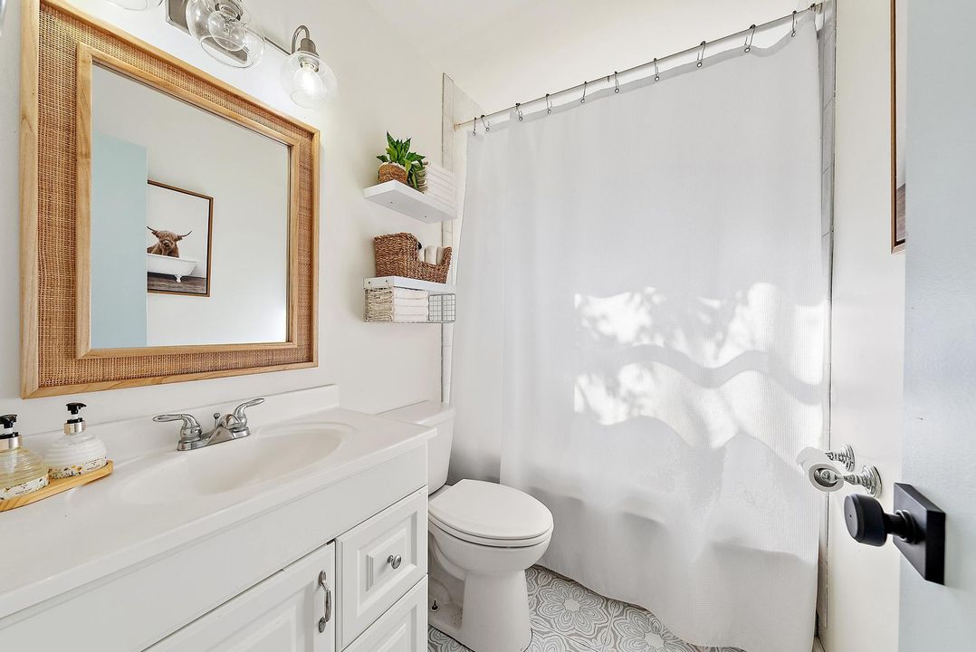 For Sale: $649,000 (3 beds, 2 baths, 1404 Square Feet)