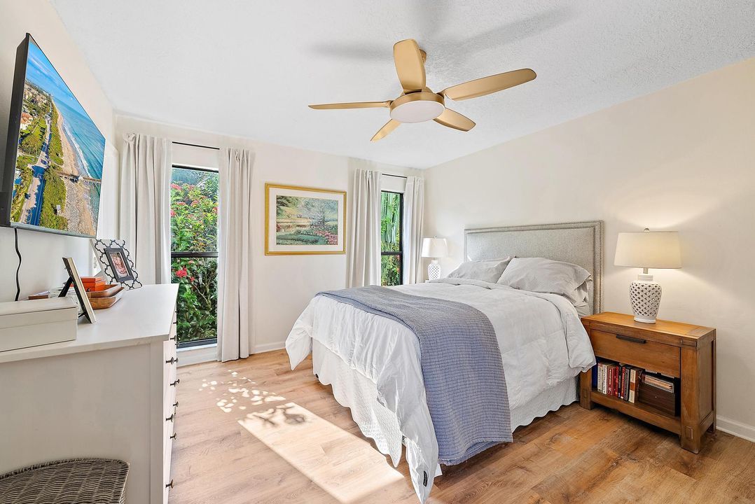 For Sale: $649,000 (3 beds, 2 baths, 1404 Square Feet)