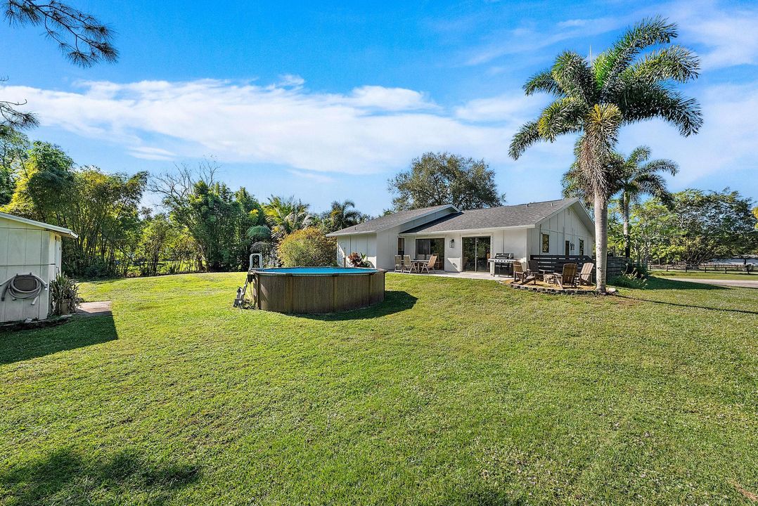 For Sale: $649,000 (3 beds, 2 baths, 1404 Square Feet)