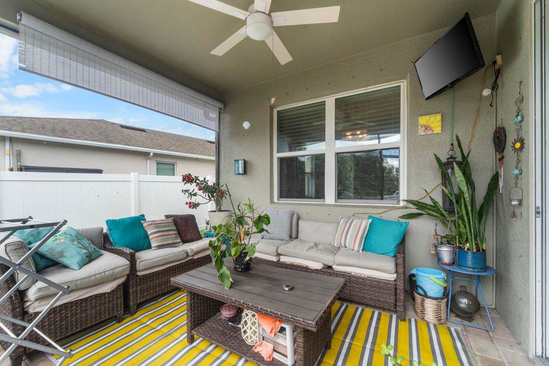 待售: $409,000 (4 贝兹, 2 浴室, 1663 平方英尺)