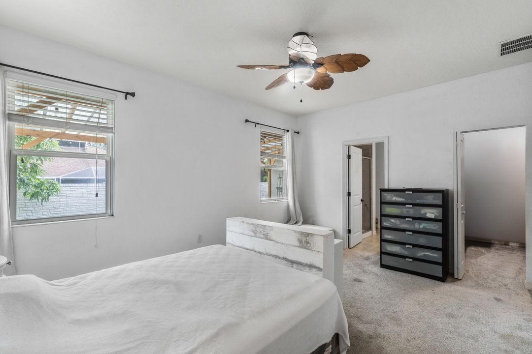 待售: $409,000 (4 贝兹, 2 浴室, 1663 平方英尺)