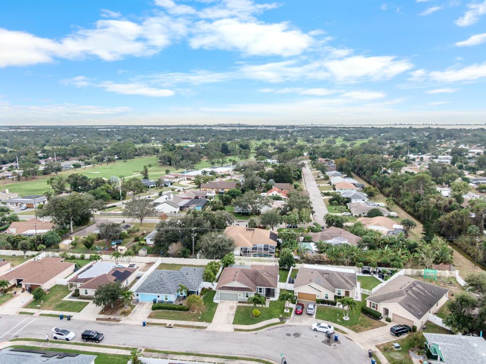 待售: $409,000 (4 贝兹, 2 浴室, 1663 平方英尺)