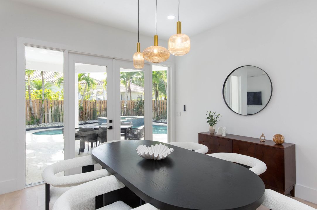 En Venta: $1,650,000 (3 camas, 3 baños, 2616 Pies cuadrados)