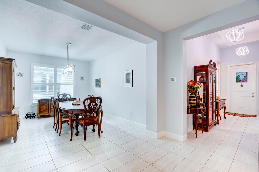 En Venta: $548,000 (3 camas, 2 baños, 2254 Pies cuadrados)