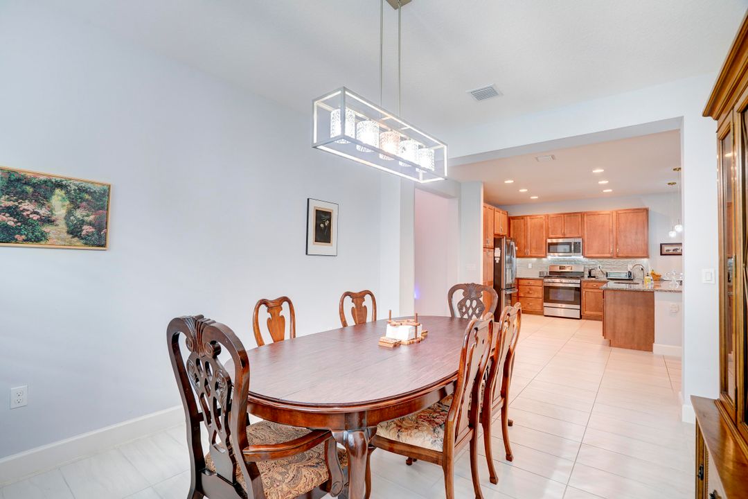 En Venta: $548,000 (3 camas, 2 baños, 2254 Pies cuadrados)