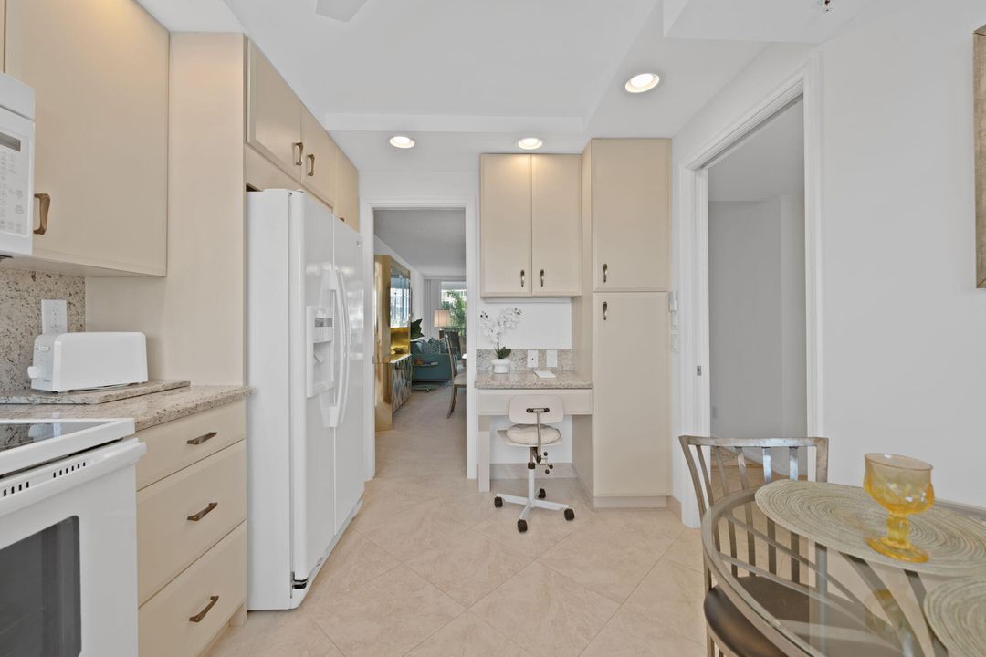 На продажу: $565,000 (2 спален, 2 ванн, 1201 Квадратных фут)