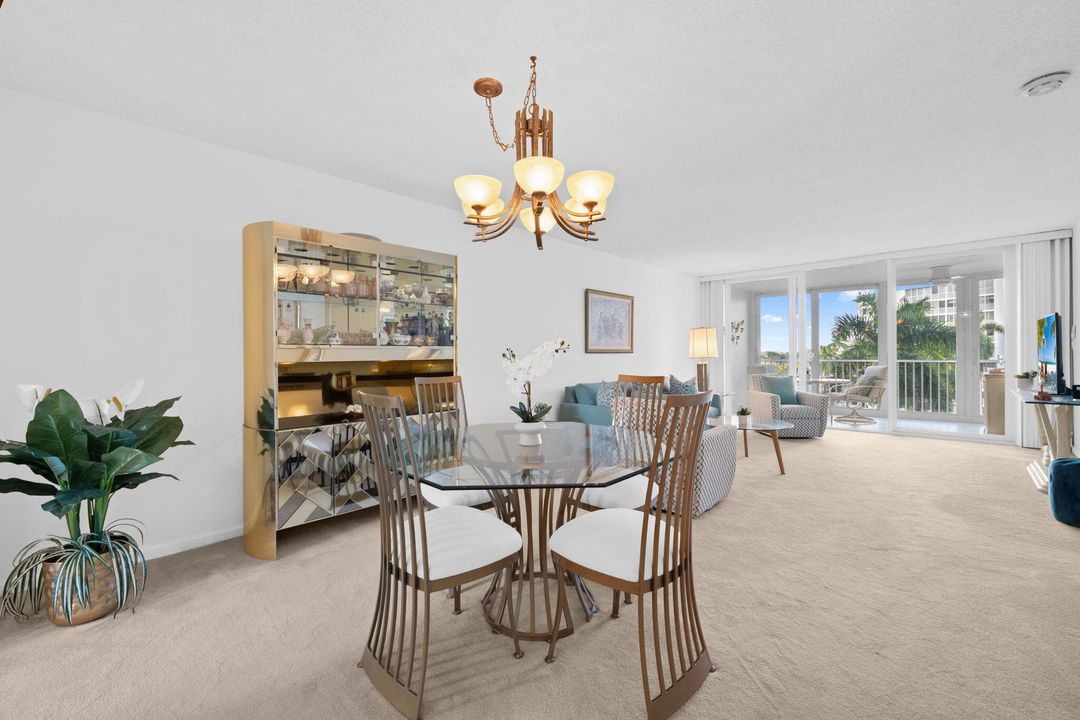 На продажу: $565,000 (2 спален, 2 ванн, 1201 Квадратных фут)