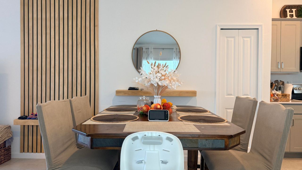 For Sale: $285,000 (3 beds, 2 baths, 1451 Square Feet)