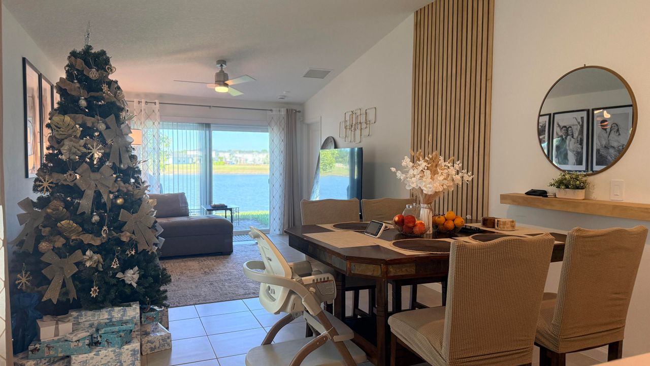 For Sale: $285,000 (3 beds, 2 baths, 1451 Square Feet)