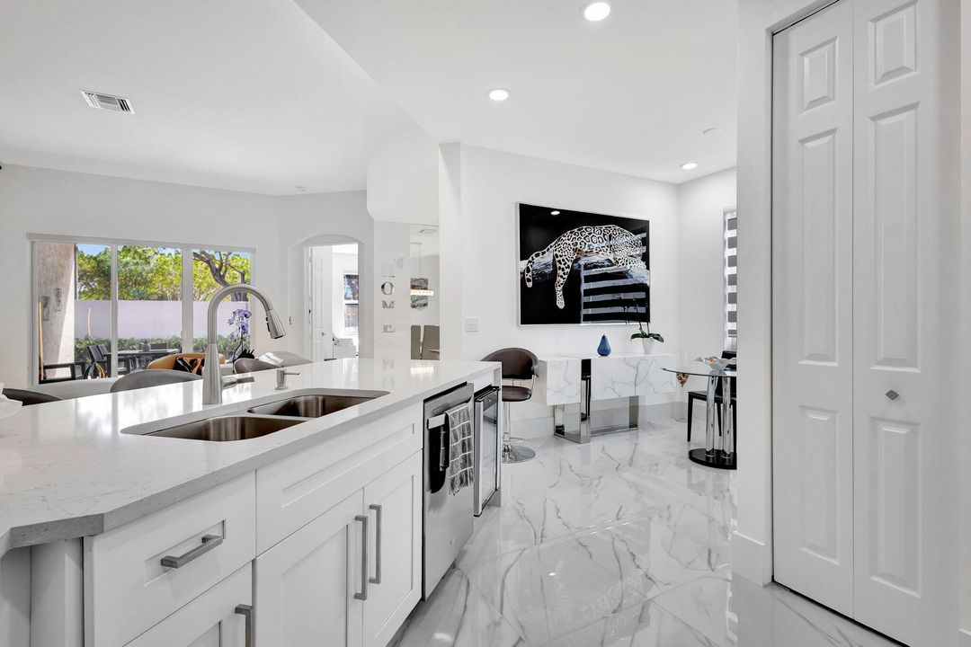 待售: $599,900 (3 贝兹, 2 浴室, 1727 平方英尺)