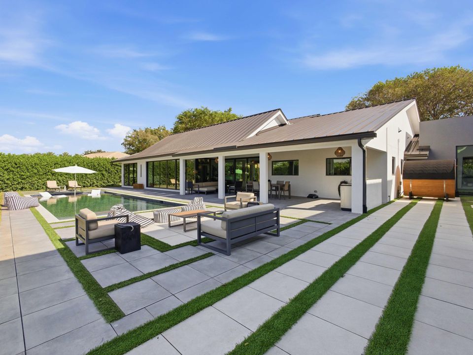 En Venta: $4,349,000 (4 camas, 4 baños, 4622 Pies cuadrados)