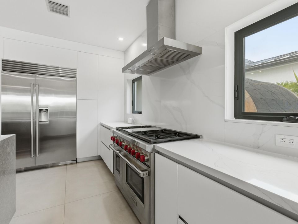 En Venta: $4,349,000 (4 camas, 4 baños, 4622 Pies cuadrados)