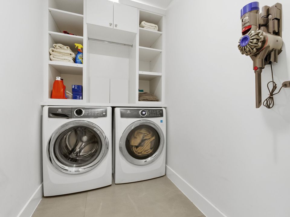 En Venta: $4,349,000 (4 camas, 4 baños, 4622 Pies cuadrados)